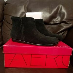 Aerosoles Willingly Black Suede Boots